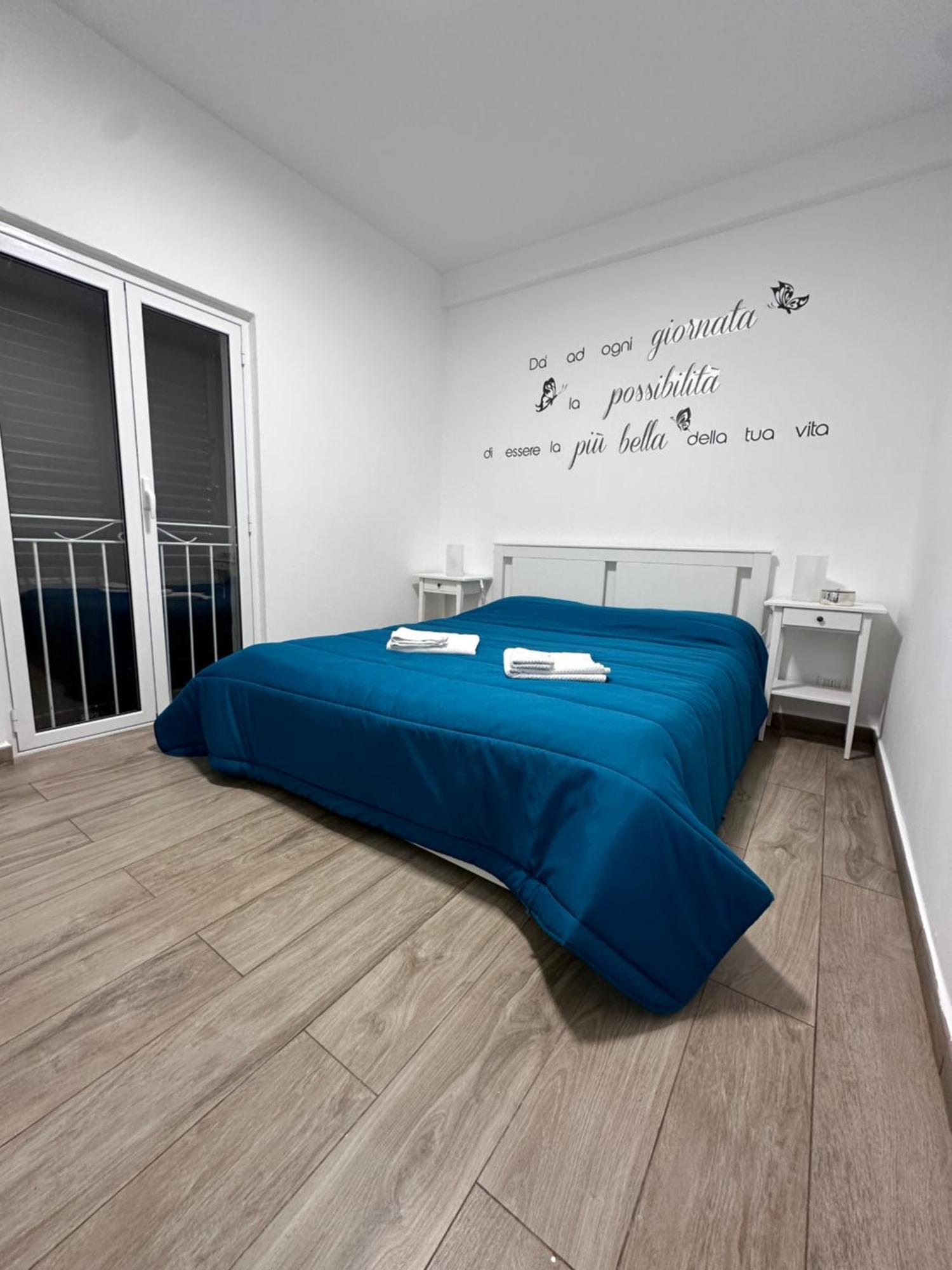 Apartment Abela 9 *